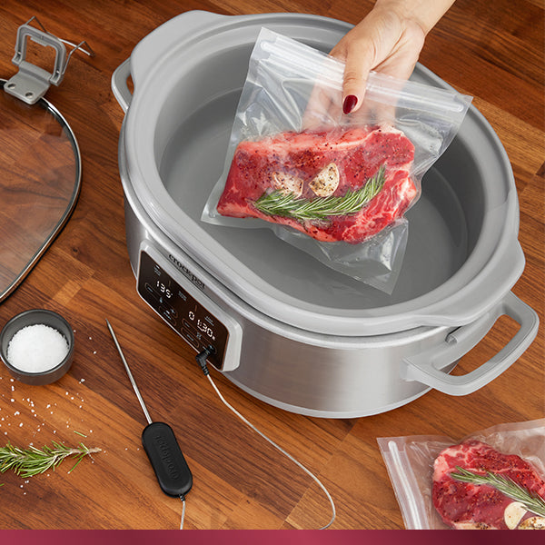 Crock-Pot 7-Quart Cook & Carry Slow Cooker with Sous Vide Function, Family-Sized Slow Cooker Warms up to 30 Hours, Modern Digital Display, Travel-Proof Locking Lid & Removable Temperature Probe