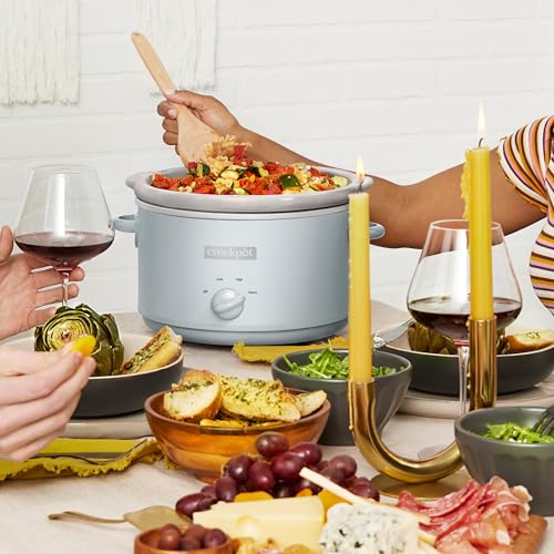 Crock-Pot Design Series 4.5-Quart Manual Slow Cooker, Serves 5+ People, Great for Chili, Soup, Stews, & More, Removable Stoneware is Oven & Dishwasher-Safe, Macaroon Blue