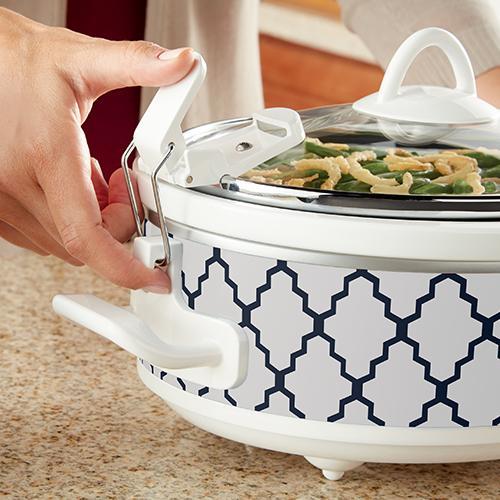 Crock-Pot Small 2.5 Quart Casserole Slow Cooker in White/Blue, Enjoy Eye-Catching Quick Meals, Durable and Compact