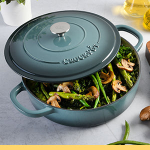 Crock-Pot Artisan 7-Quart Round Enameled Cast Iron Dutch Oven – Slate Gray, Heavy-Duty Cookware for Slow Cooking, Baking, Roasting with Lid